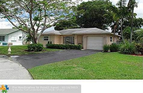 3rd image of 9700 NW 70th St