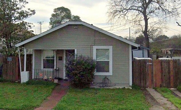 1st image of 340 Blain Ave