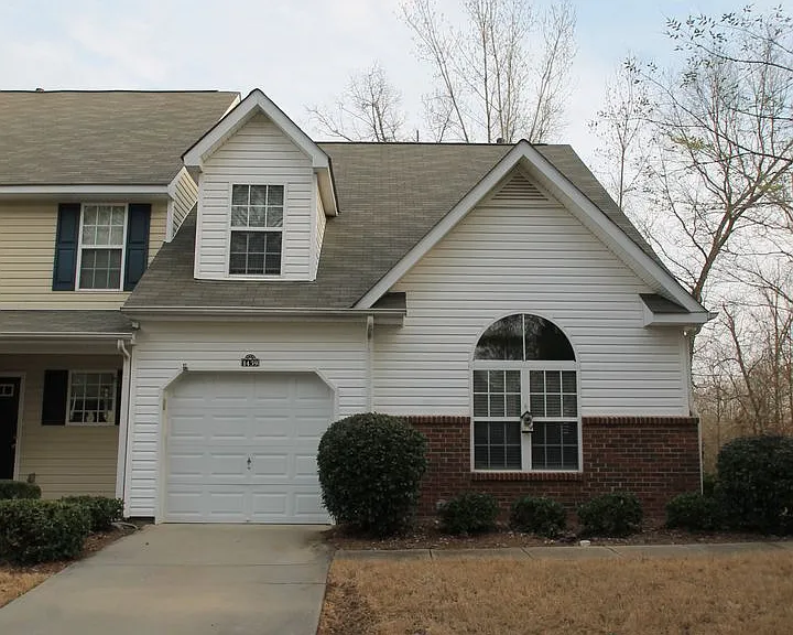 1439 Autumn Creek Ct — Photo 2