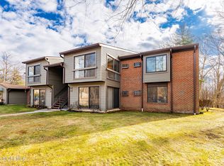 41 Western Reach, Red Bank, NJ 07701