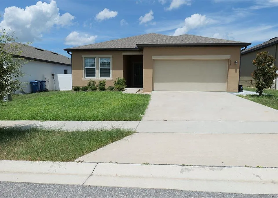 1027 Aerides Way