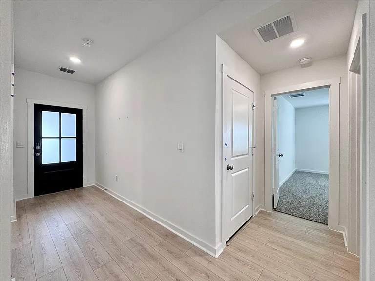 1821 Lazy Acres — Photo 24