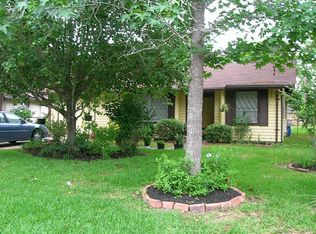 14015 Santa Teresa Rd, Houston, TX 77045