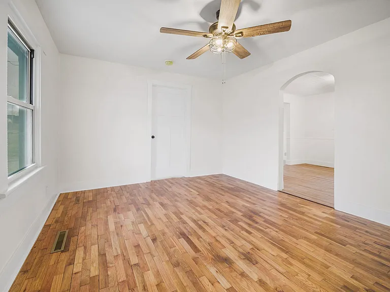 1003 Ross Rd — Photo 10
