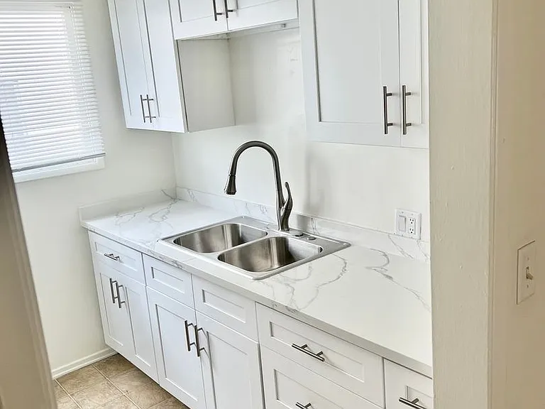 3375 Manning Ave — Photo 19