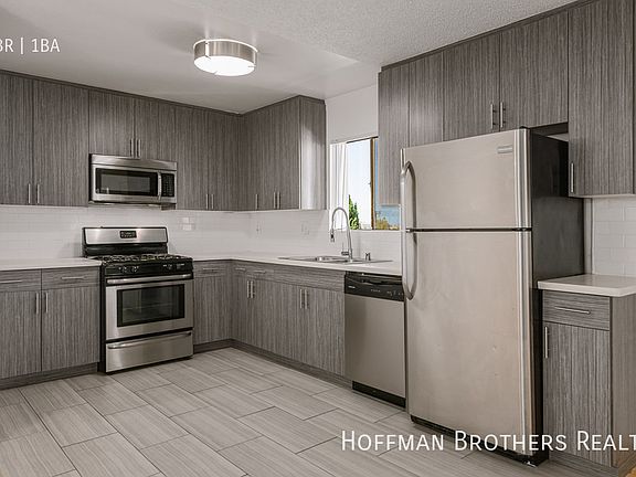 3rd image of 5533 Barton Ave #8A