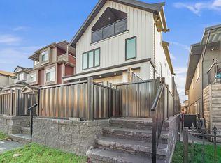 3310 Venables St #2, Vancouver, BC V5K2S8