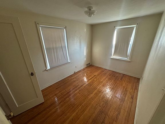5th image of 2310 N Wisconsin Ave #E7fa46c71