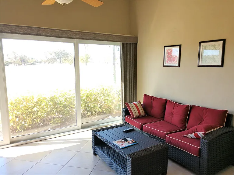 540 Clubside Cir — Photo 16