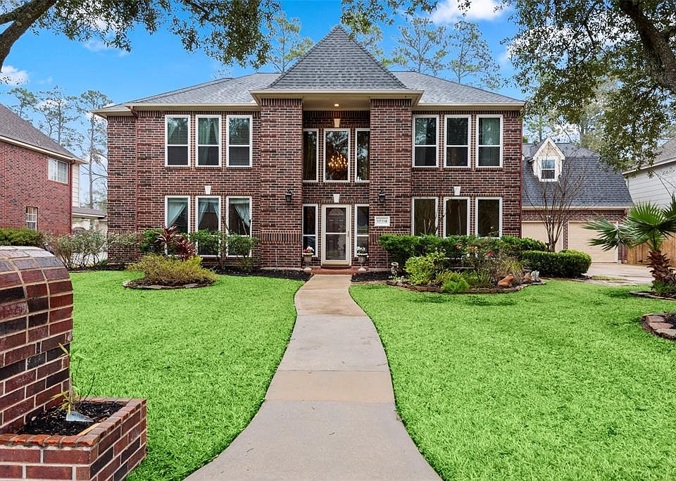 Welcome HOME to 17118 Wunder Hill Drive in established Memorial Northwest neighborhood. Zoned to sought after Klein ISD schools. High and Dry!
