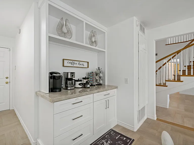 3972 Humboldt Dr — Photo 13