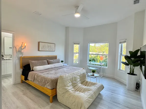 3204 Karen Dr #2, Naples, FL 34112