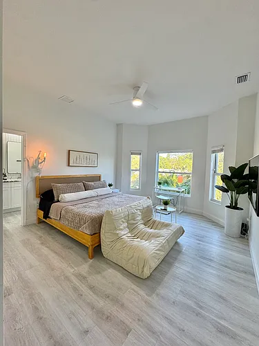 3204 Karen Dr #2 Photo 1