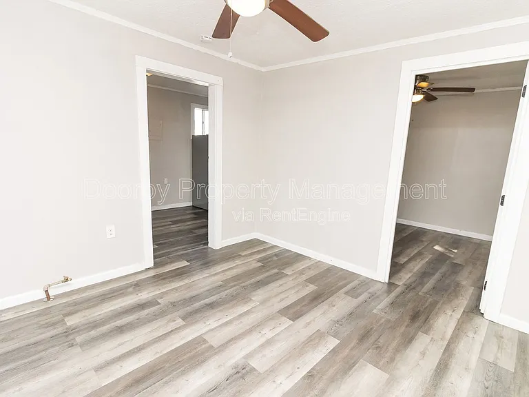 207 Napier St #6 — Photo 3