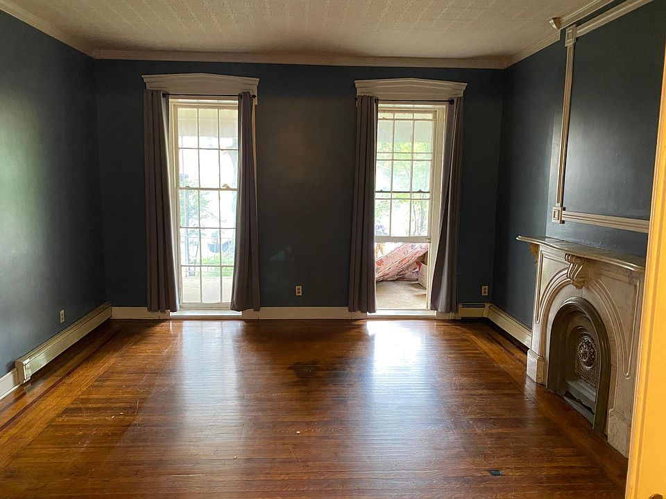 1st image of 72 N Pearl St #1A