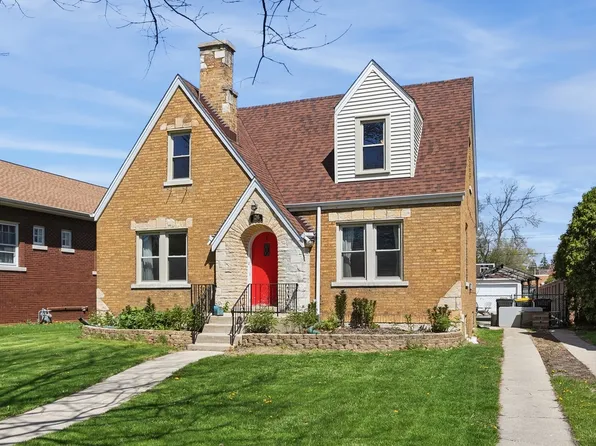 126 Northgate Rd, Riverside, IL 60546