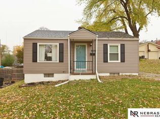 6758 Pratt St, Omaha, NE 68104