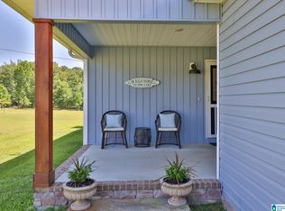 300 Cherokee Trl, Rainbow City, AL 35906