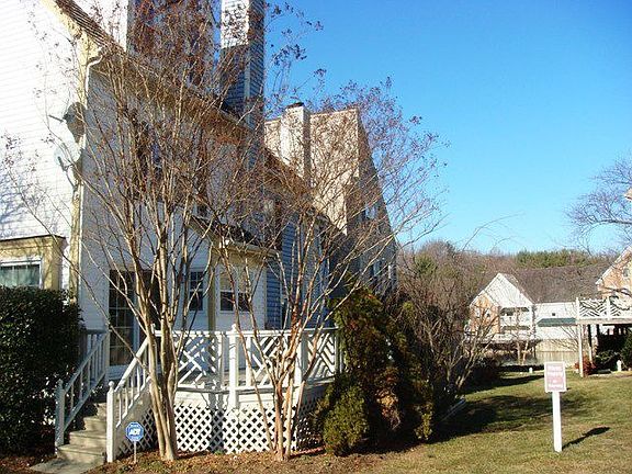 3rd image of 12817 Mill Brook Ct