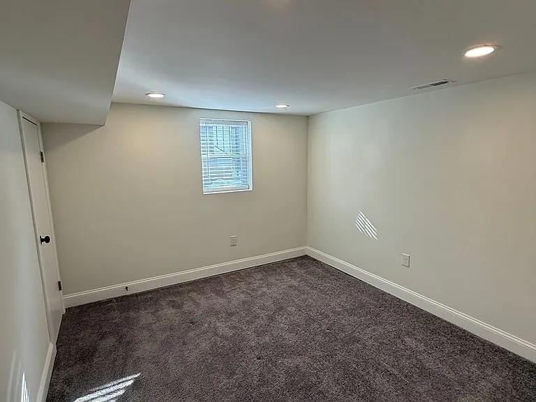 511 Riverside Rd — Photo 16