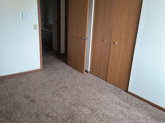5th image of 90 N Prairie Rd #12