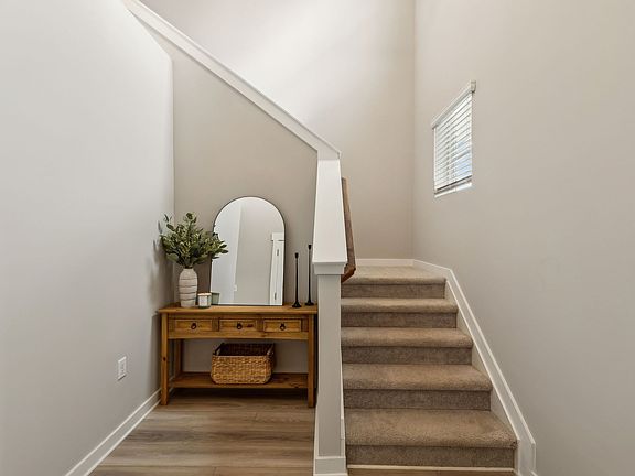 4th image of 1715 Lannister Ave