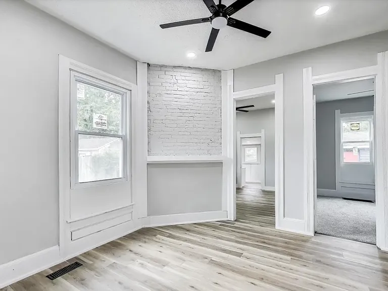350 Johnson Ave #1 — Photo 7