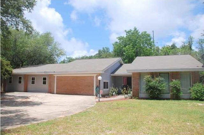 1st image of 2810 Whisper Oaks Dr