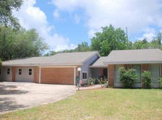 2810 Whisper Oaks Dr, Gulf Breeze, FL 32563