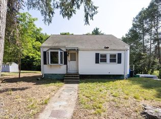 25 Geordan Ave, Wrentham, MA 02093