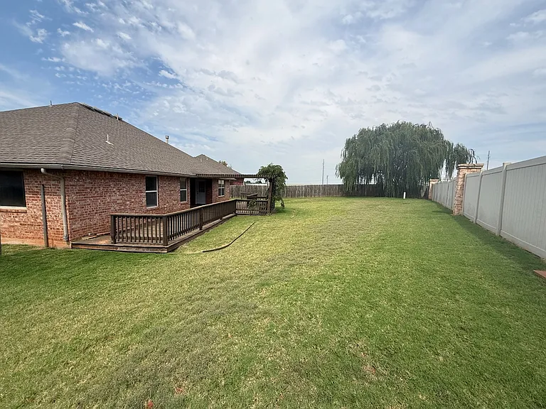 19132 Cottonwood Ct — Photo 44