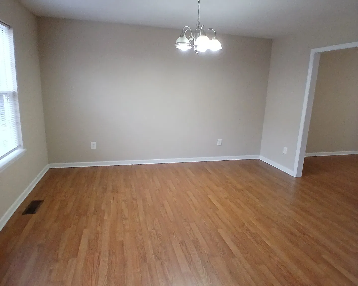 3 bed, 2.5 bath, $1,500 — Photo 3