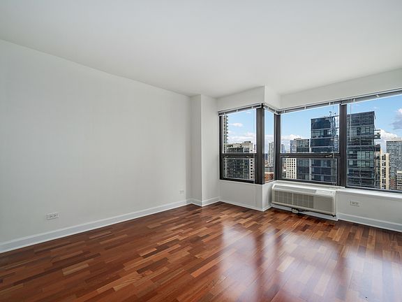 2nd image of 30 E Huron St APT 2406