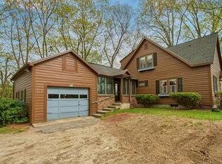 251 Leominster Rd, Sterling, MA 01564