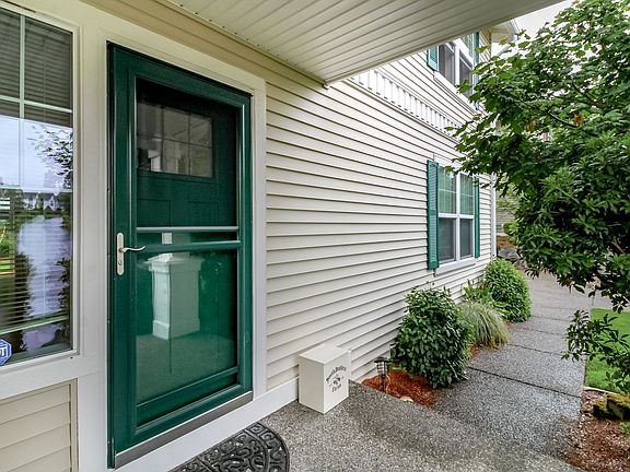 4th image of 1578 Packwood Ave