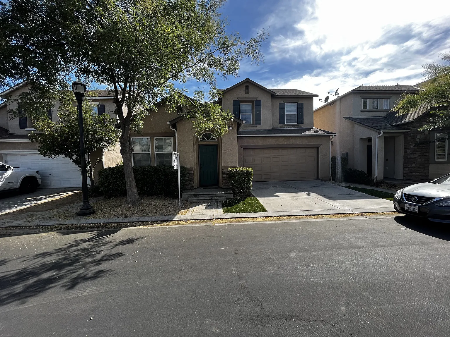 4 bed, 1616 sqft, $2,400 — Photo 1