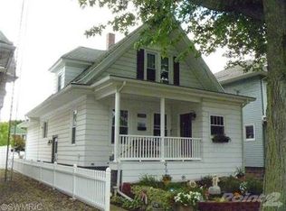 1115 Pearl St, Saint Joseph, MI 49085