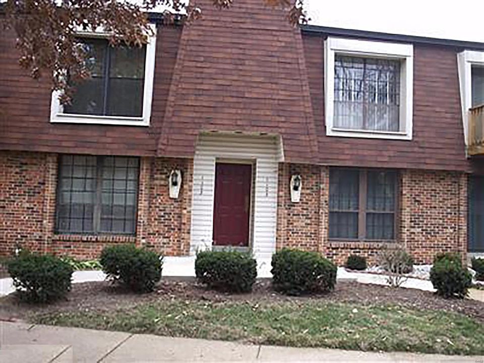 1175 Appleseed Ln APT B, Saint Louis, MO 63132 Zillow