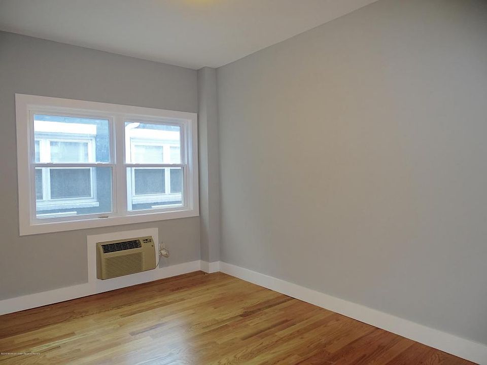 2nd image of 110 4th Ave APT 4