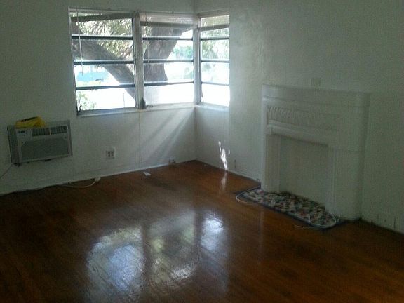 3rd image of 831 Meridian Ave APT 1