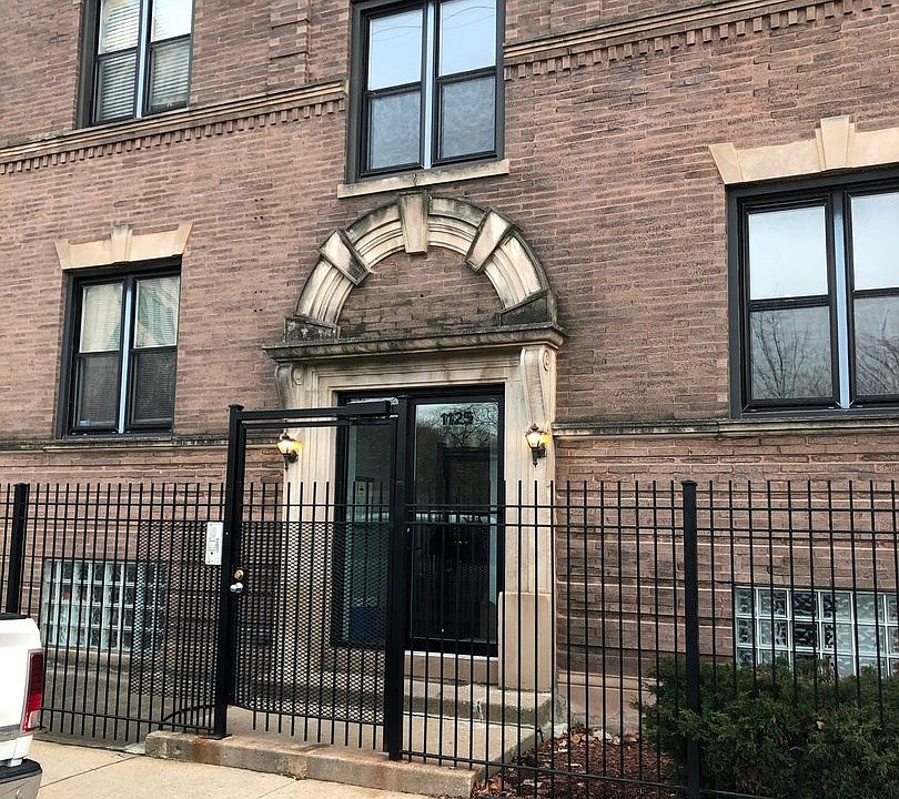 1st image of 1125 E 61st St #1