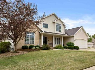 201 E Fernwood Ln, Appleton, WI 54913