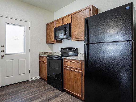 4th image of 3204 Stonewall Dr Unit A