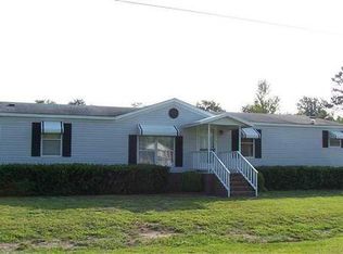 177 Oyster Ln, Hubert, NC 28539
