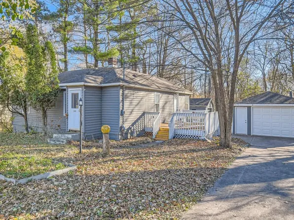 500 Roselawn Ave E, Maplewood, MN 55117