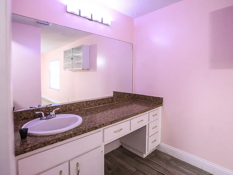 8307 Regina Pl — Photo 13