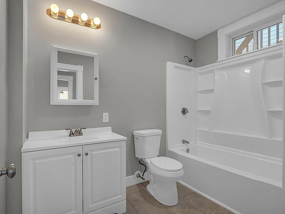 13 Wall St Worcester MA Zillow