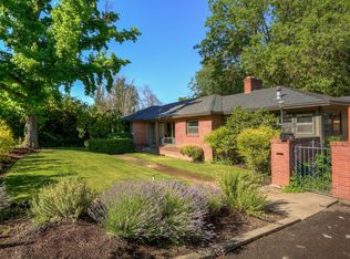 108 Highland Dr, Medford, OR