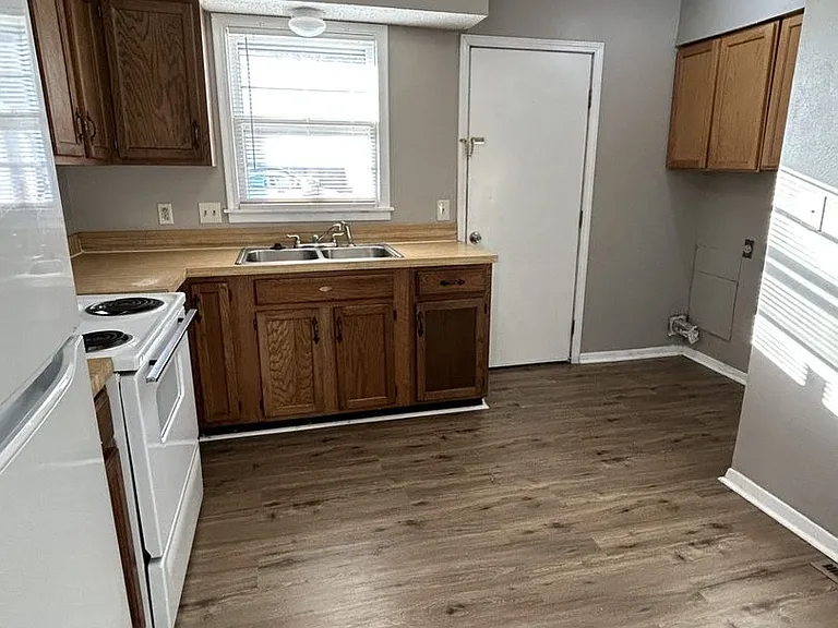 1008 S Rouse St — Photo 3