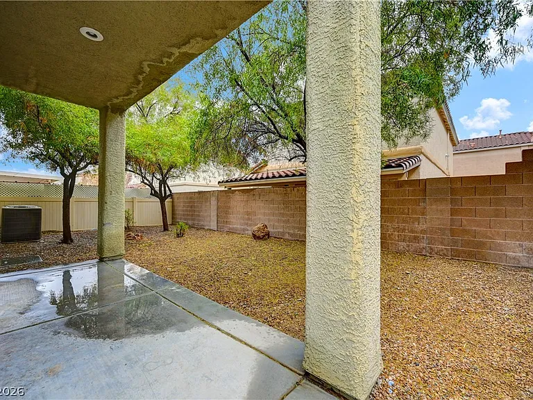 9185 Wild Briar Ln #NA — Photo 42